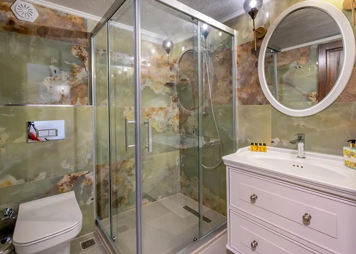 White Garden Patara Apartman *