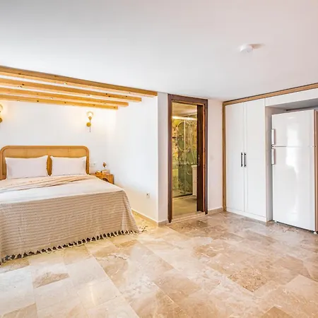 White Garden Patara *